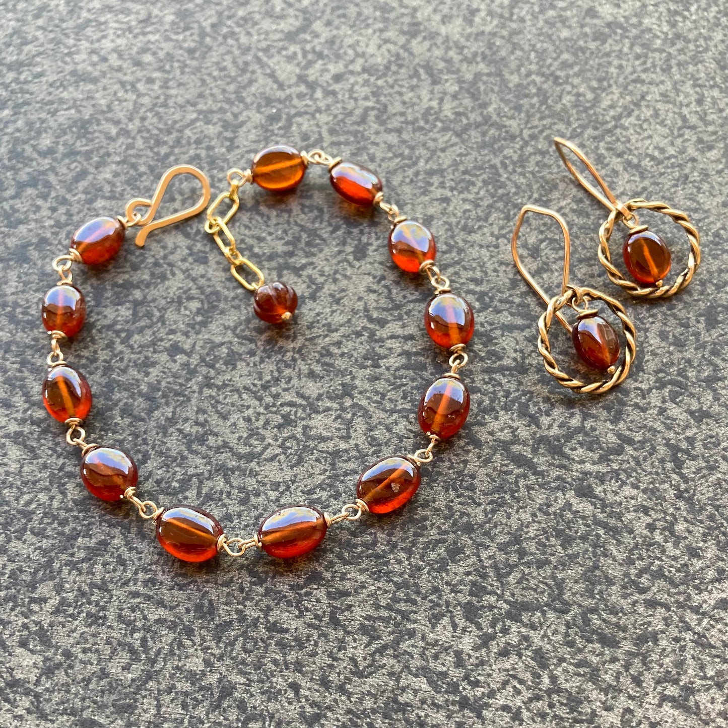 Hessonite Garnet & Gold Bracelet