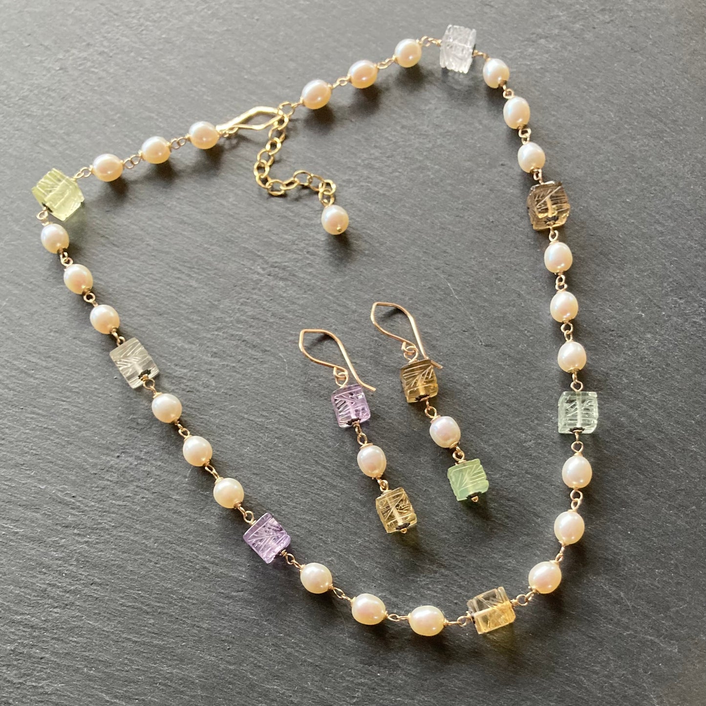 Multi Quartz, Freshwater Pearl & Mixed Metal Carved Lantern Choker