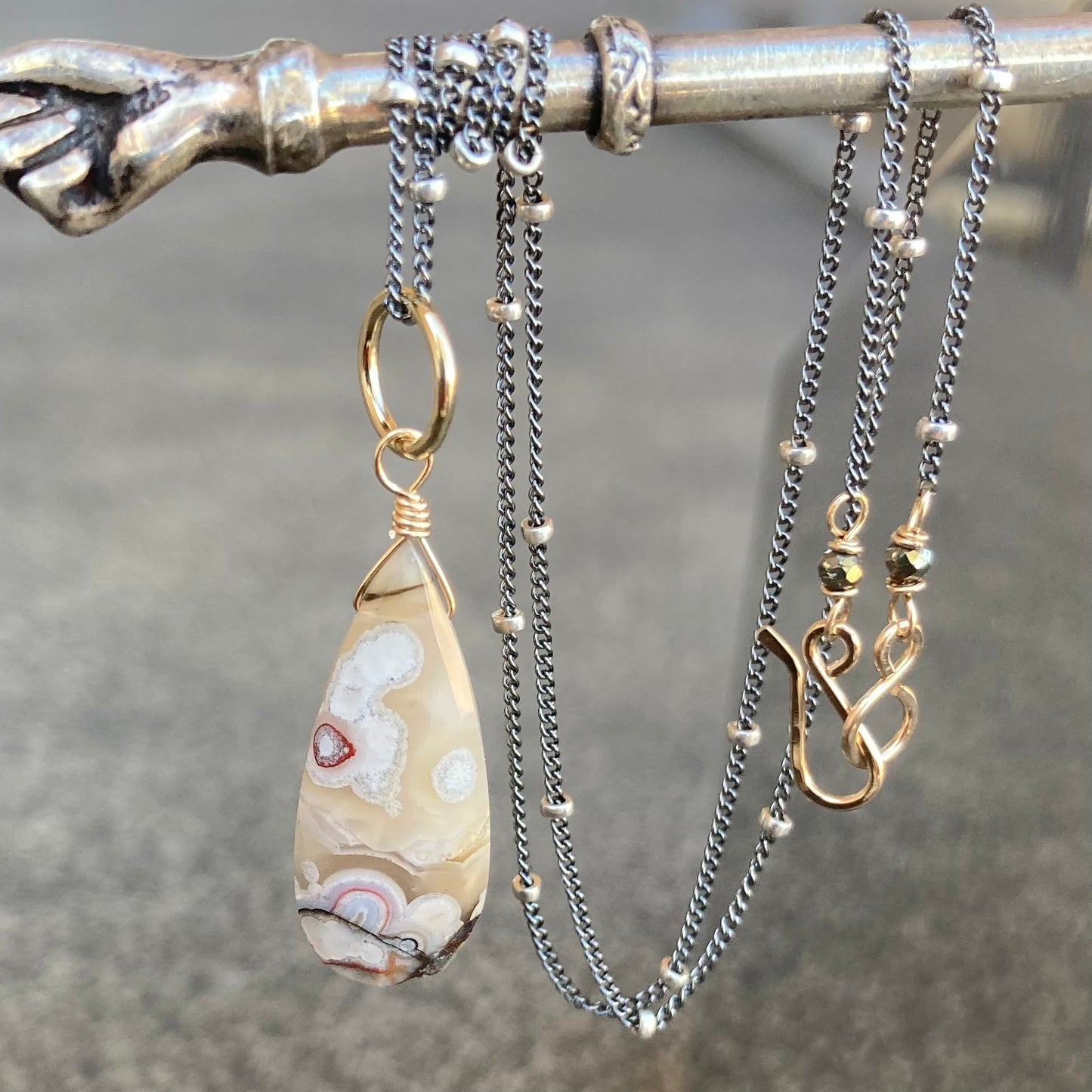 Crazy Lace Agate & Mixed Metal Pendant Necklace