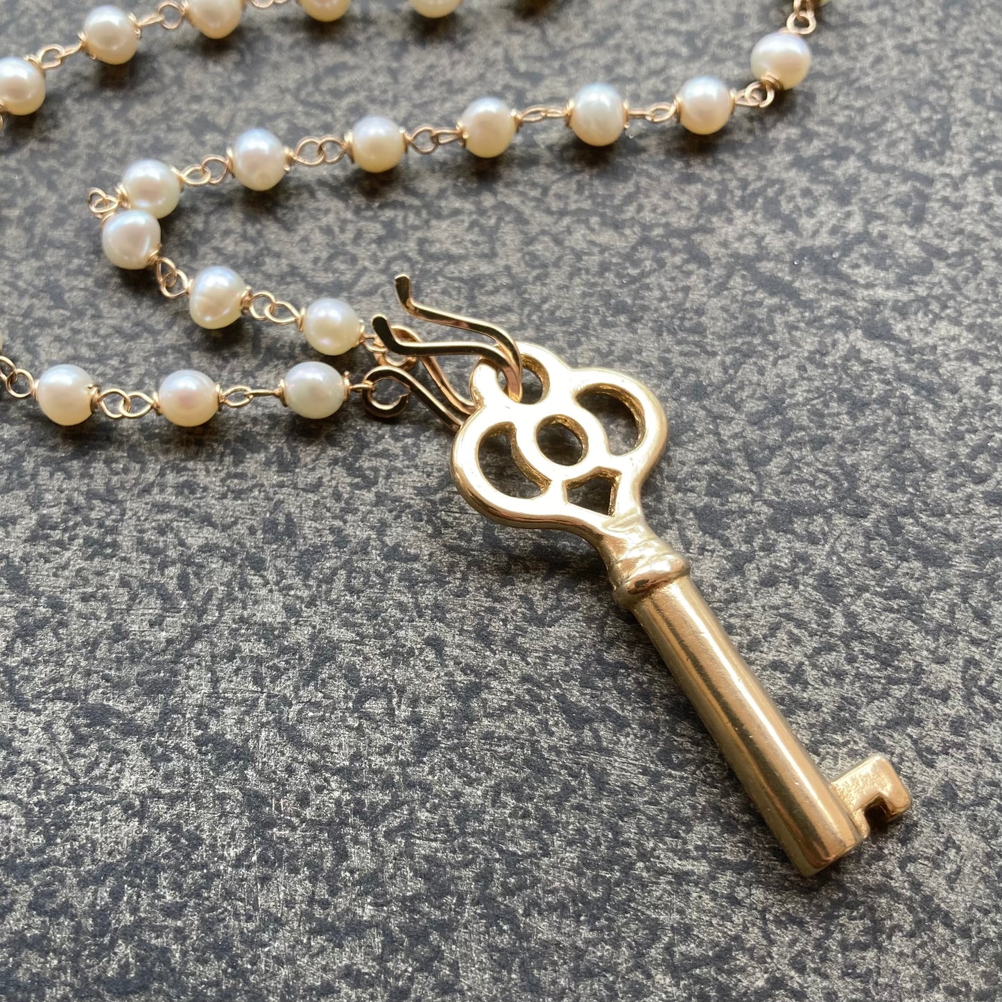 Vintage Freshwater Pearl, Gold & Bronze Skeleton Key Convertible Pendant Necklace