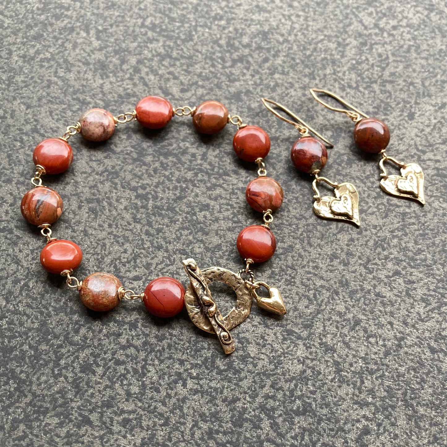 Apple Jasper, Gold & Bronze Heart Toggle Bracelet