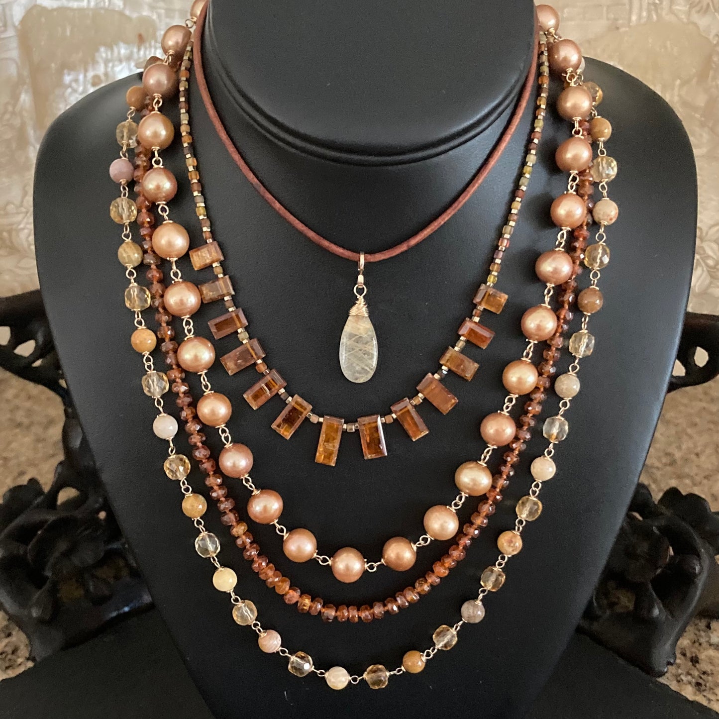 Champagne Pearl & Gold Choker