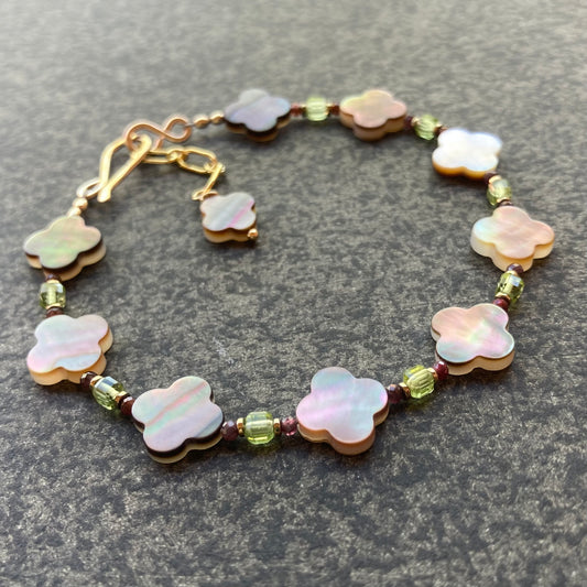 Black Mother of Pearl, Peridot, Ruby & Gold Clover Bracelet