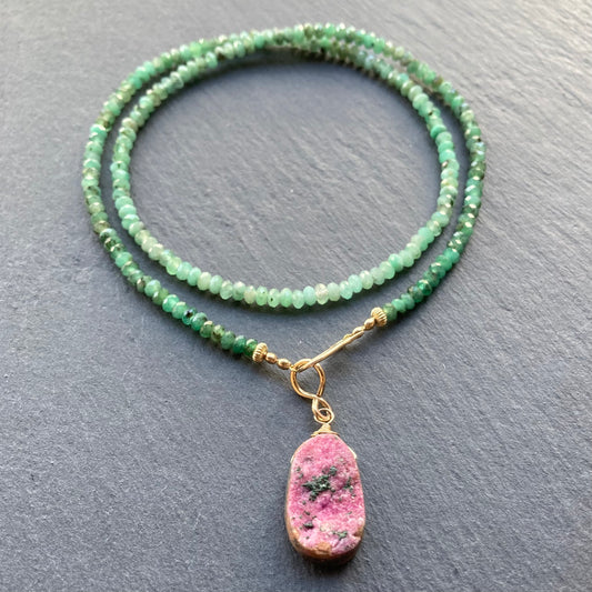 Natural Emerald, Cobalto Calcite & Gold Necklace