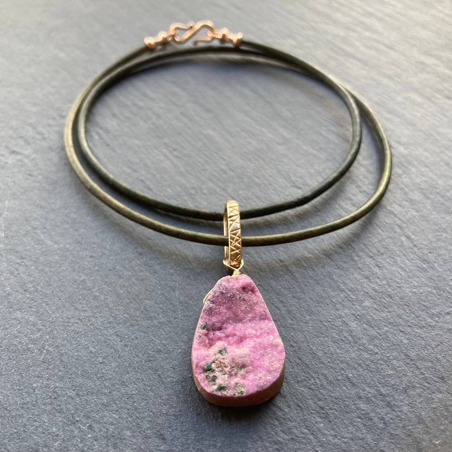 Cobalto Calcite & Bronze Leather Choker