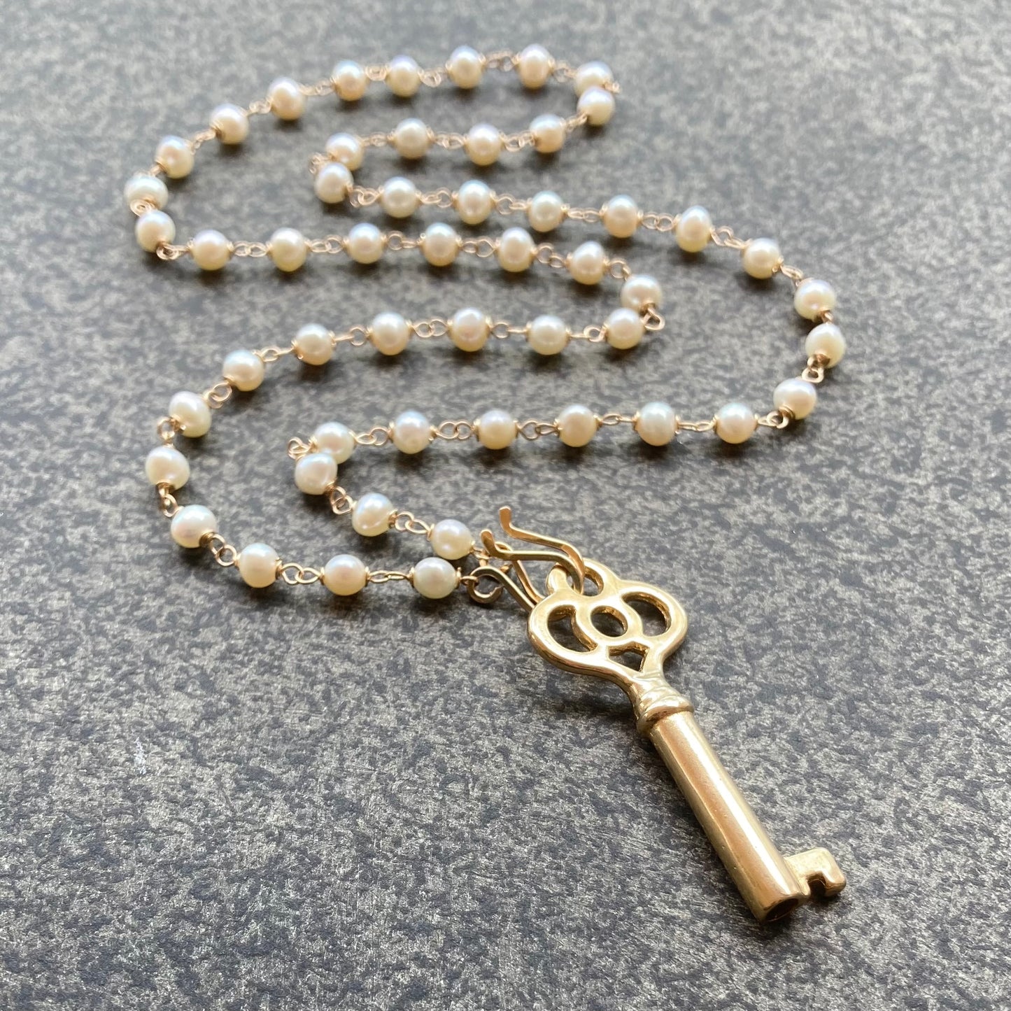 Vintage Freshwater Pearl, Gold & Bronze Skeleton Key Convertible Pendant Necklace