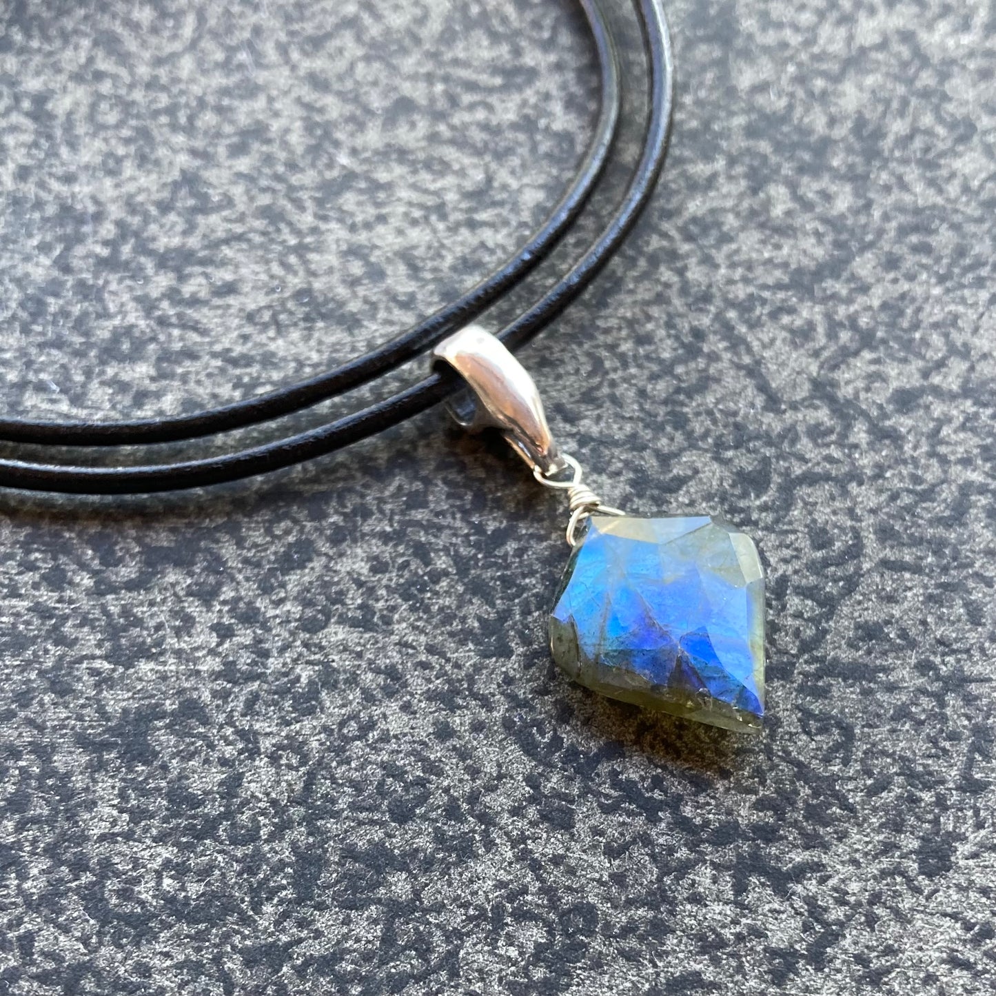 Labradorite & Sterling Silver Leather Choker