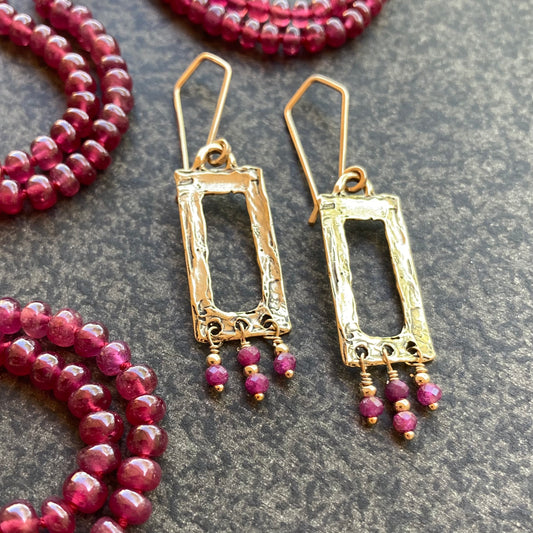 Natural Ruby, Gold & Bronze Fringe Rectangle Hoops