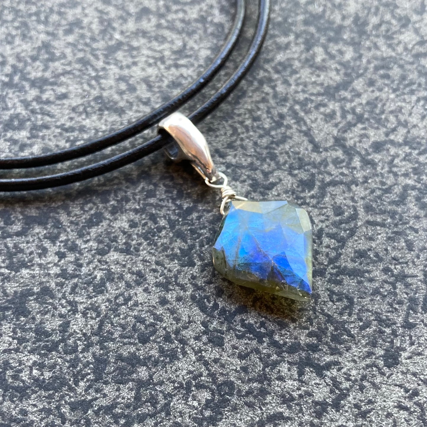 Labradorite & Sterling Silver Leather Choker