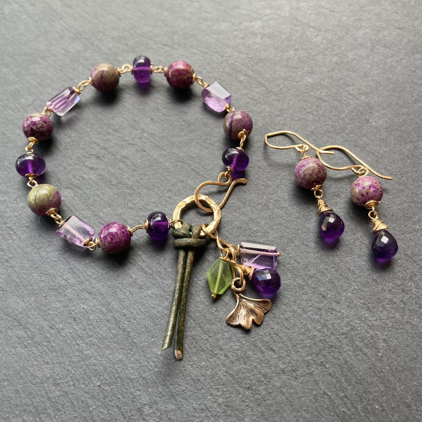 Atlantisite Stichtite, Amethyst & Gold Charm Bracelet