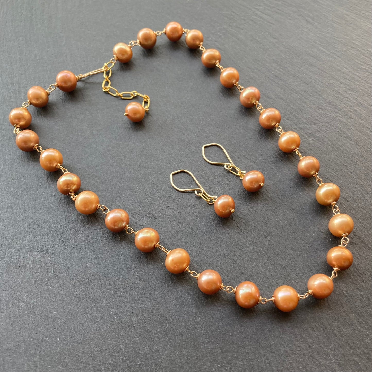Champagne Pearl & Gold Choker