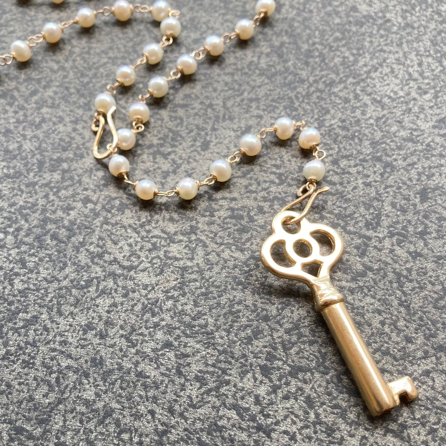 Vintage Freshwater Pearl, Gold & Bronze Skeleton Key Convertible Pendant Necklace