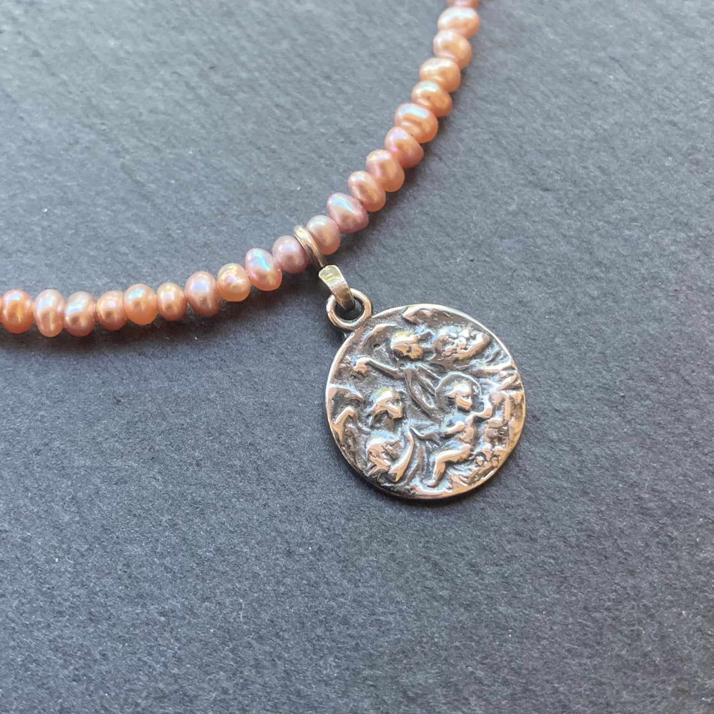 Mauve Freshwater Pearl & Sterling Silver Vintage French Medallion Choker