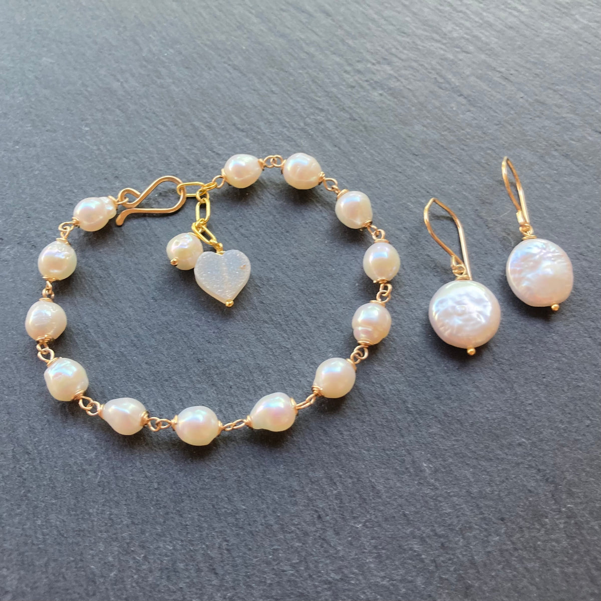 Freshwater Baroque Pearl & Gold Bracelet